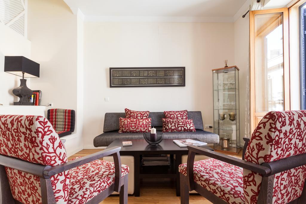 City Rooftop Paradise - Space Maison Apartments إشبيلية الغرفة الصورة